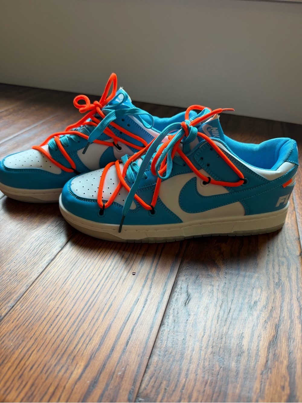 Off White x Nike dunk low (fake)